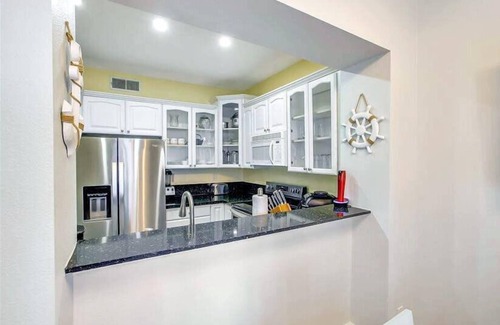 Laguna Niguel Condo | Modern Coastal Laguna Beach Condo Free Parking, Pool, Tennis, Beach, Resorts