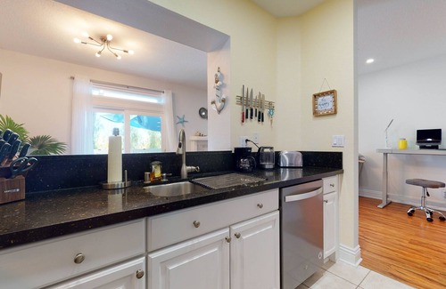 Laguna Niguel Condo | Modern Coastal Laguna Beach Condo Free Parking, Pool, Tennis, Beach, Resorts