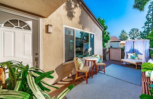 Santa Ana Condo | Modern Coastal Retreat - Central OC - Near Disney!