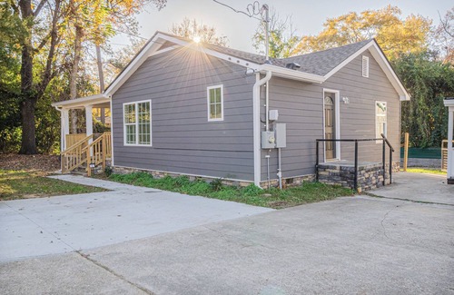 Columbus House | Modern Columbus Haven Military