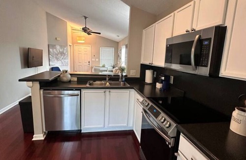 Concord House | Modern comfort, 2BR/2BA Retreat