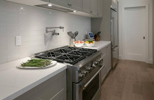 Sonoma Villa | Modern Comfort Close to Town