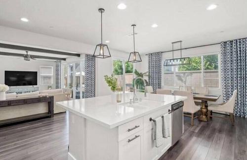 Clovis House | Modern Comfort: Coastal Clovis Edition