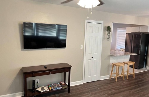 Goose Creek House | Modern Comfort + Convenient Location!