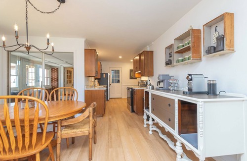 Huntingdon House | Modern Comfort & Convenience – 3BR Home Next to Juniata College!