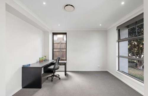 Mango Hill House | Modern Comfort Patio and Workstation with Garage