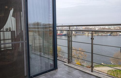 Varna Apartment | Modern Comfort & Vintage Charm with Panoramic View by Flat Mаnаger