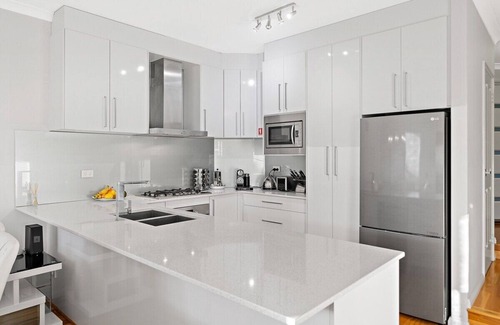 Scarborough House | Modern, comfortable and private