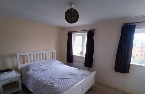 Wythenshawe House | Modern Comfy 3BD house with parking