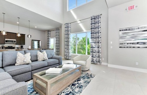 Reunion Hotel | Modern Condo near Disney with Resort & Waterpark Access - B31-234