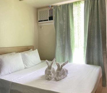Cebu Apartment | Modern Condo,Pool, Avida Riala Tower1