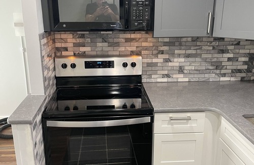 Snowshoe Condo | Modern Condo Ski In/Ski Out with Night Skiing - 2 Beds/Full Bath, Full Kitchen