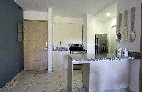 San Salvador Apartment | Modern Condo With a City View