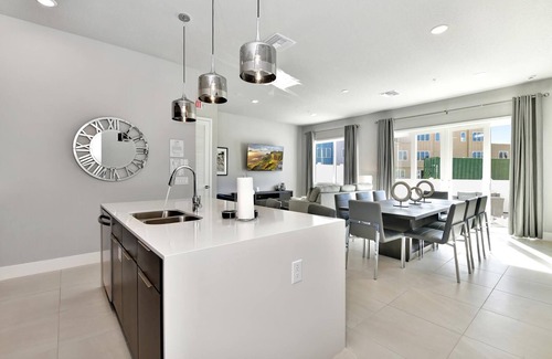 Reunion House | Modern Condo with Large Outdoor Patio. Reunion Resort Water Park Access near Disney at Spectrum Resort Orlando by Rentyl – B9 #136