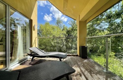 Cirencester House | Modern contemporary home in beautiful setting