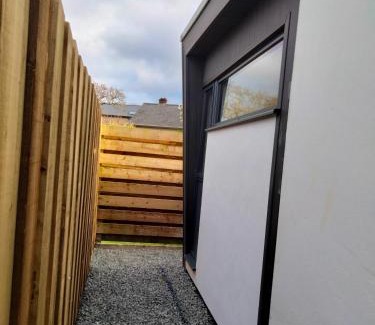 Mawnan Smith Apartment | Modern cosy apartment walking distance to many cove beaches and coast path walks as well as the famous Helford river