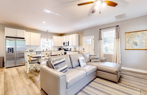 Johns Island House | Modern cottage with all-new interior, patio, AC, & W/D - near beaches & golf