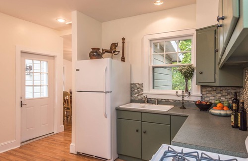 Ancram House | Modern Country Cottage, close to ski/snowboard. Retreat and Relax.