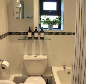 Weston-super-Mare Apartment | Modern Country Cottage Stay