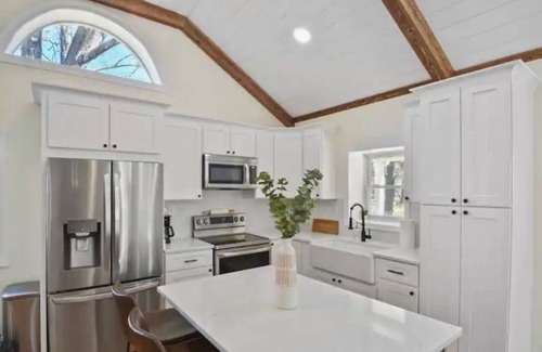Leesburg Cottage | Modern Country Cottage in Wine Country