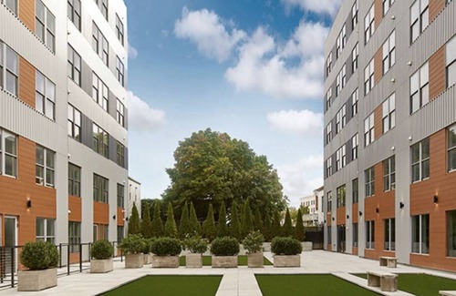 Hackensack River Waterfront Apartment | Modern & Cozy 1 bedroom apt