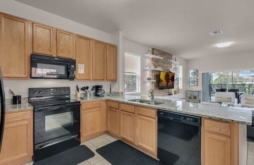 Veranda Palms Resort | Modern Cozy 5BR Home Near Disney w/Private Pool and Game Room
