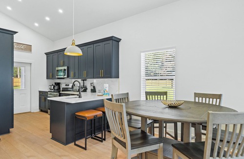Foley House | Modern, Cozy and Spacious Home in Foley Alabama.