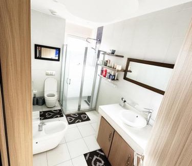 Racine Apartment | Modern Cozy Apartment Near beach