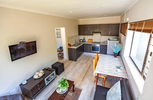 Melkbosstrand Apartment | Modern Cozy Apartment Near Beach- 1 Bedroom
