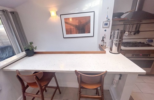 Midtown Toronto House | Modern, cozy downtown home with everything you need.