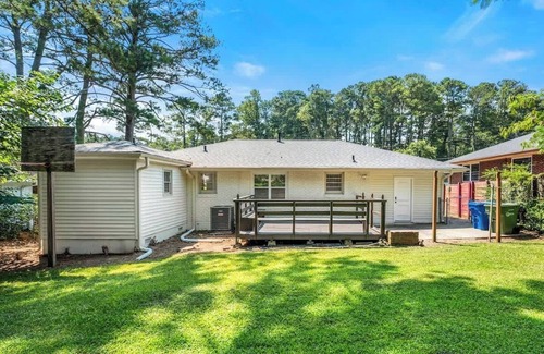 Browns Mill Park House | Modern Cozy n Trendy Ranch Home!