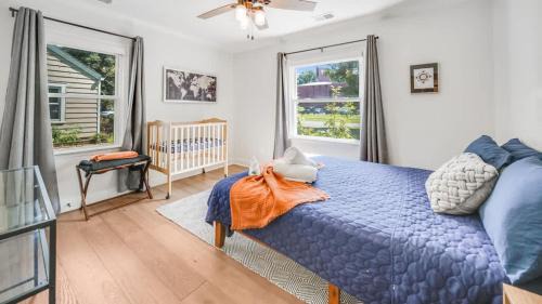 Rockcreek Lexington Road House | Modern cozy residential home local experience