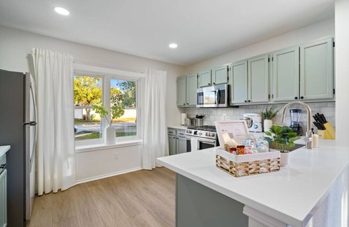 Round Rock House | Modern & Cozy Retreat in RoundRock