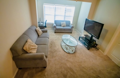 Ladson Apartment | modern cozy