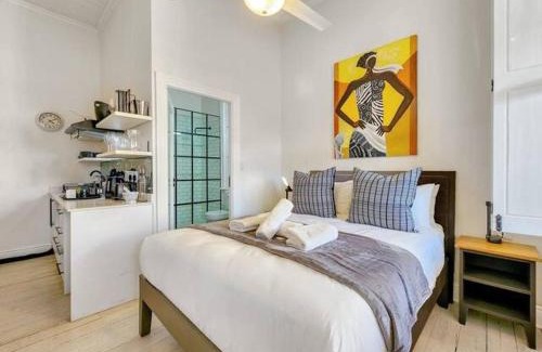 Observatory Apartment | Modern decorated studio in Observatory