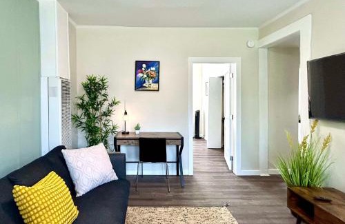 Renton Apartment | Modern Deluxe Kitchen, King Bed, Laundry, Prime location & Free Parking with AC