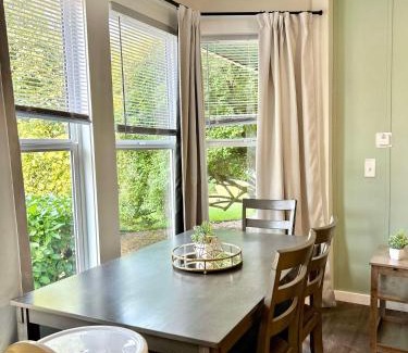 Renton Apartment | Modern Deluxe Kitchen, King Bed, Laundry, Prime location & Free Parking with AC