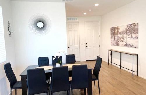 Victorville Villa | Modern Desert Gem, Boho Retreat 2 Living Rooms