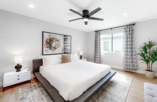 Rancho Mirage Apartment | Modern Desert Retreat
