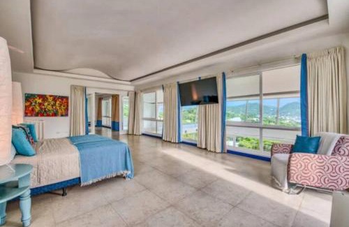 San Juan del Sur Villa | Modern Design Beach House - 5 lg Bed, Gated w Pool