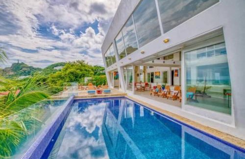 San Juan del Sur Villa | Modern Design Beach House - 5 lg Bed, Gated w Pool