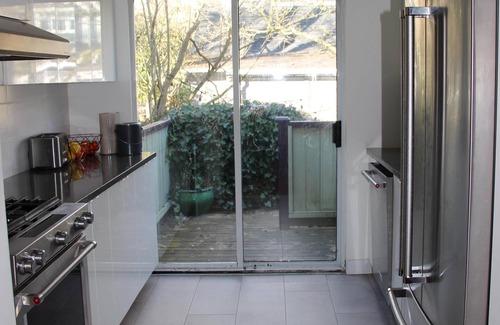 Grandview-Woodland House | Modern design home steps from Commercial Drive