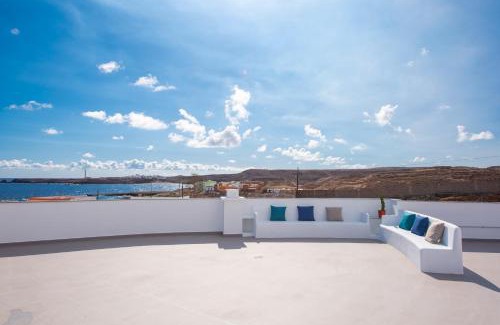 Poris de Abona House | Modern Design House with Roof Terrace