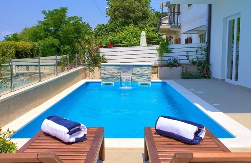 Klanfari Cabin | Modern-design villa with private pool and sea view near Crikvenica