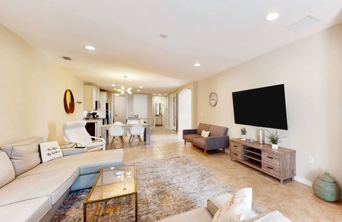 Naples House | Modern dog-friendly home with heated pool, beach, 22 lakes, dock, gym, BBQ area