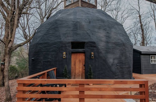 Tate Cabin | Modern Dome + Cottage w/Views of Amicalola State Park!