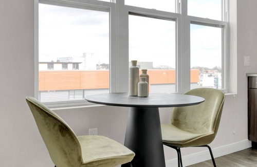 Dorchester Apartment | Modern Dorchester Studio w/ W/D, Gym & Pool, by Blueground