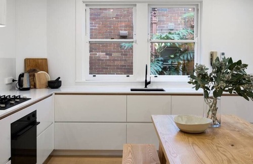 Double Bay Apartment | Modern Double Bay Apartment - 2min Walk To Beach