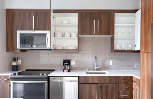 Dublin Apartment | Modern Dublin 1BR w/Parking, Gym & A/C, nr Shopping, by Blueground