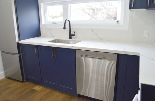 Old East York House | Modern East York Retreat 20 mins to DT Toronto